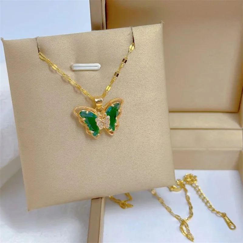 Fashionable European and American Micro-inlaid Cute Butterfly Necklace Classic Retro Light Luxury Stainless Steel Clavicle Chain