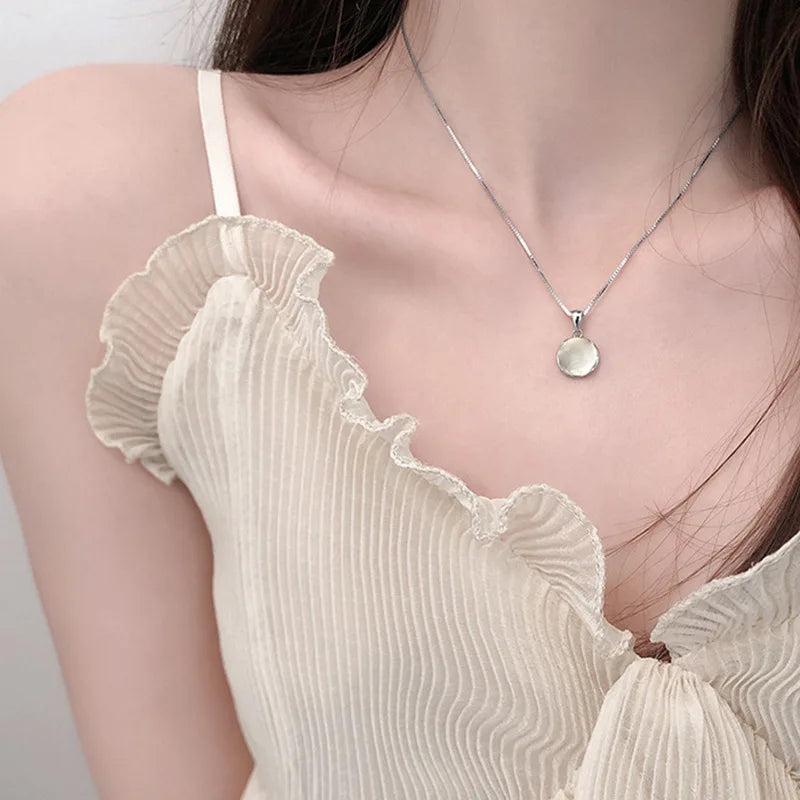 Elegant Chalcedony Round Pendant Necklace for Women Fashion Box Chain Necklace Short Clavicle Chain Female Jewelry Gift