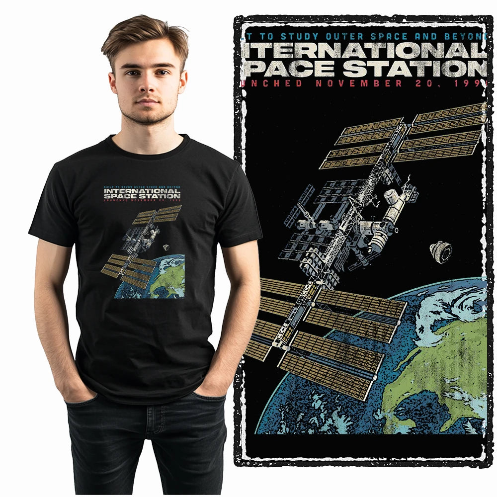 The Coolmind Men's 100% Cotton Astronaut Graphic T-Shirt - Black