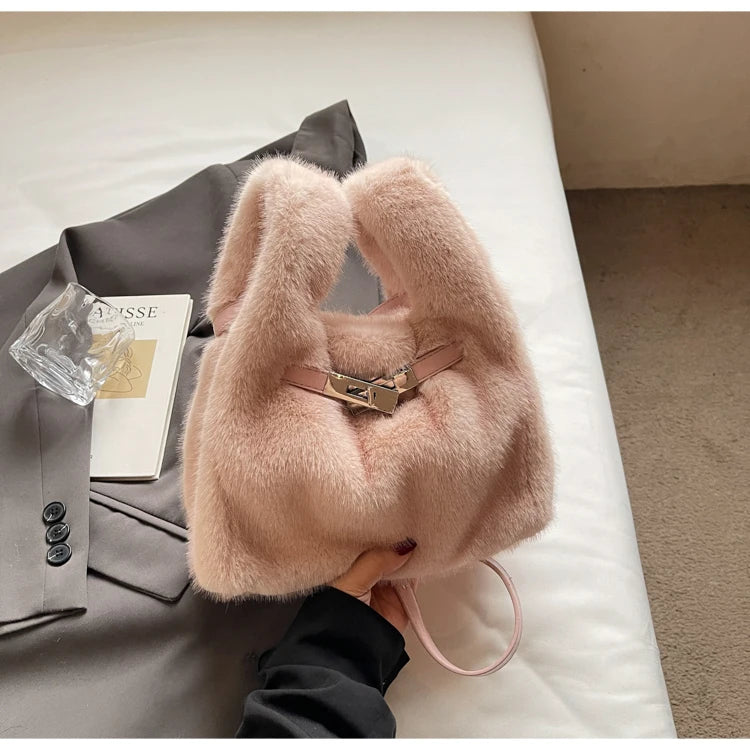 Fashionable Women's Bags Trend 2025 Faux Fur Shoulder Bags Plush Faux Mink Luxury Handbags Chic Crossbody Bag Solid Color Purses