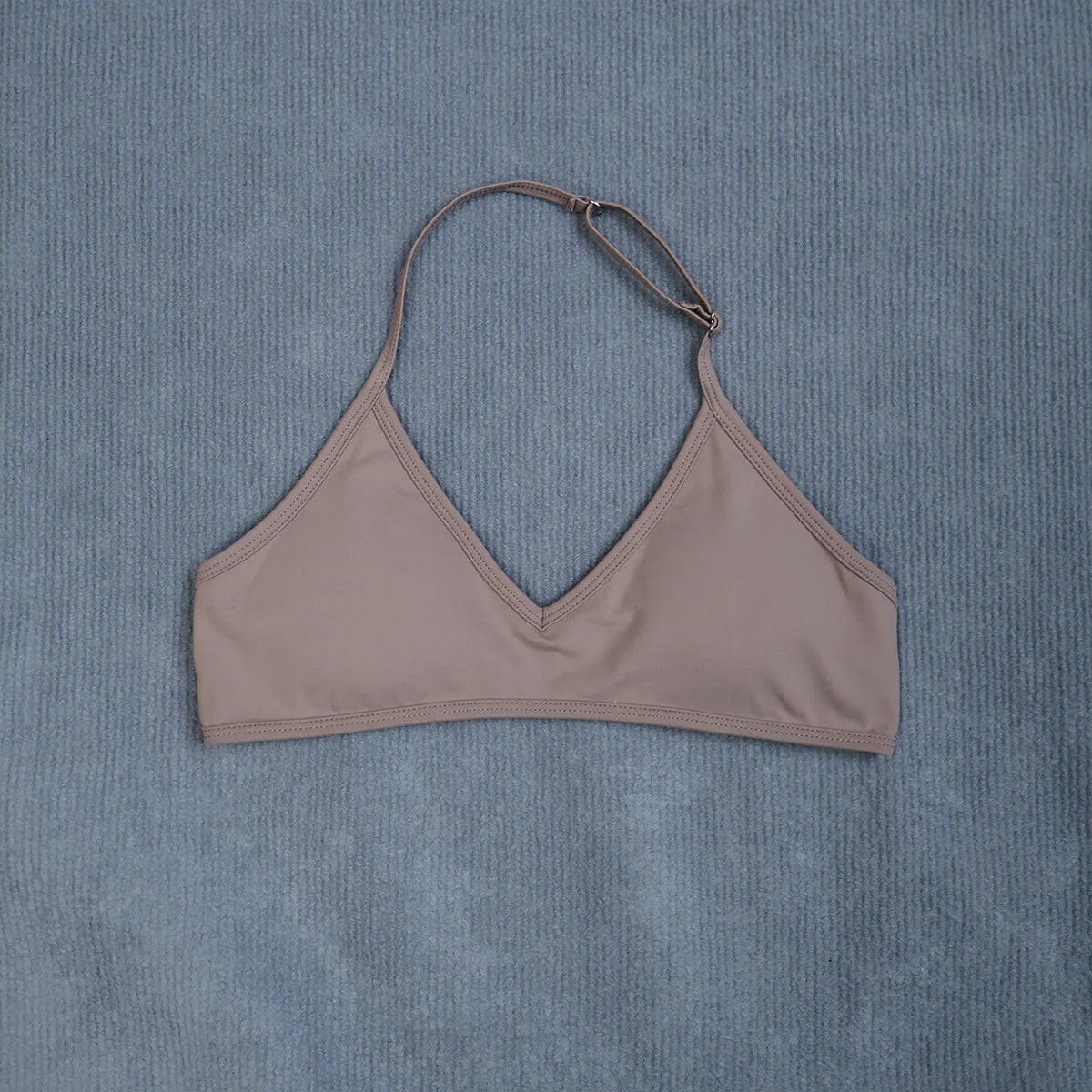 Women's Summer Halter Neck Padded Sports Yoga Bra Shock Absorption Support Backless Crop Top for Outdoor Running And Gym