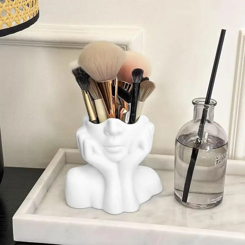Makeup Brush Holder Human Face Art Desktop Decoration Vase Compatible with Eyebrow Pencils Home Organizer Plastic Material