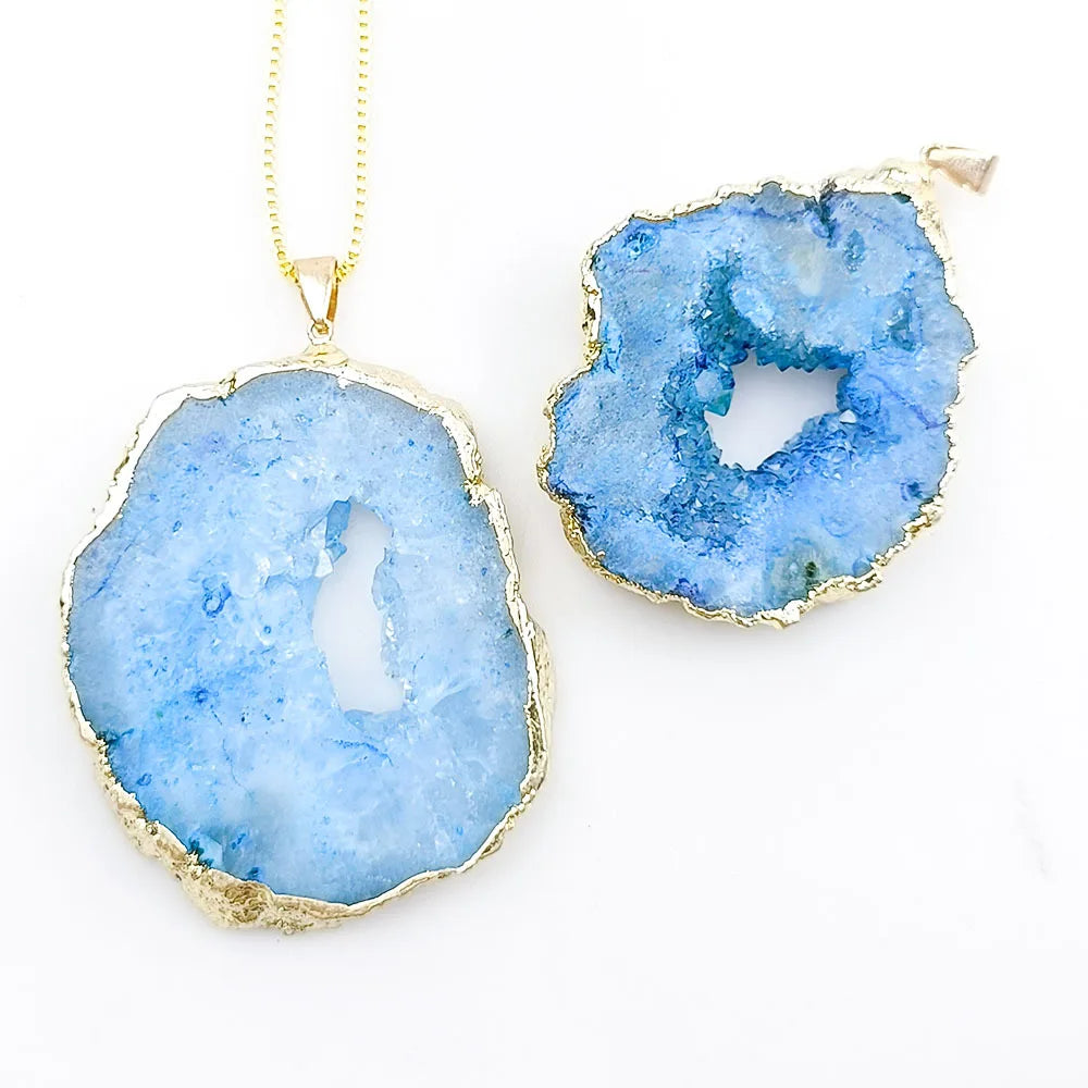 Natural Agate Slice Druzy Necklace Irregular Quartz Geode Pendant Necklace with Gold Plated Edge Crystal Stone Jewelry for Women