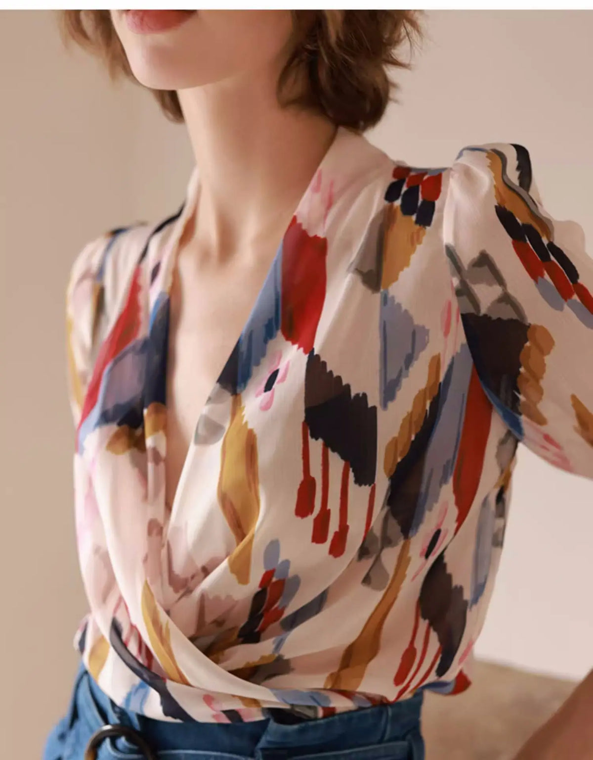 Women Shirt Spring and Summer Abstract Painting Temperament Printing V-neck Long-sleeved Shirt