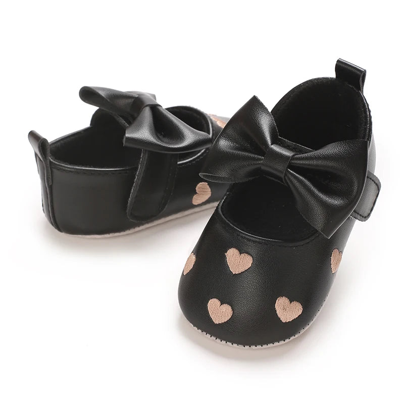 Baby Girl Classic Dress Shoes 0-18M Cute Bow Knot Heart First Walkers Soft Sole Comfortable Newborn Infant
