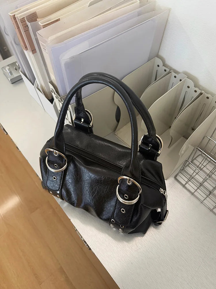 Fashion Rivet Women Shoulder Bag PU Leather Hot Girl Motorcycle Bag Bolsa Feminina Female Underarm Bag Ladies Big Handbag Black