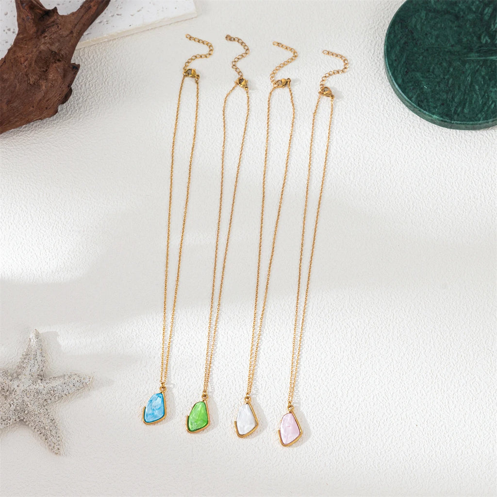 Irregular notch geometric fresh green pendant necklace collarbone chain titanium steel gold-plated color preservation