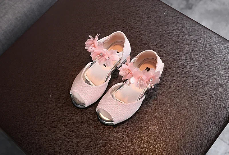 Summer New Style Children's Sandals Girls Fashion Rhinestone Flower Princess Shoes Little Girls Soft Soled Dance Shoes Girls