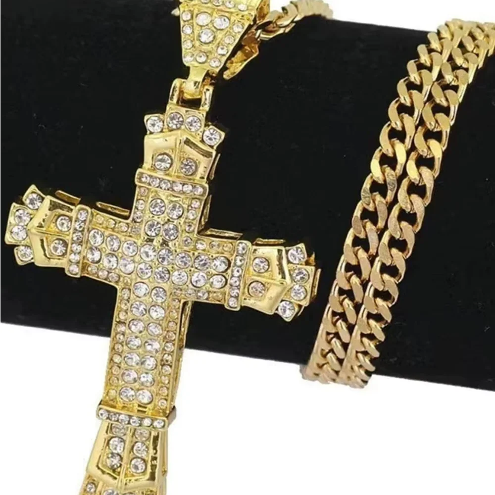 1 Style Men'S Rhinestone Christian Cross Rhinestone Pendant Necklace Personality Fashion Street Domineering Chain Jewelry