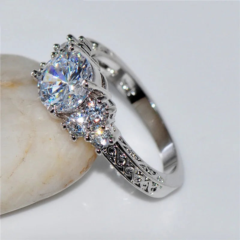 Exquisite Fashion Silver Color Engagement Rings For Women'S Fashion White Zircon Stones Ring Anniversary Bridal Wedding Jewelry