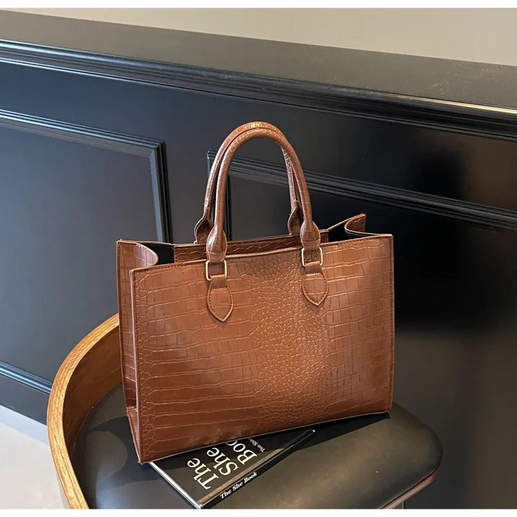Spring 2025 Large Capacity Fashionable Handbag Casual Commuting Trendy Crocodile Pattern Tote Bag Street Style PU Material
