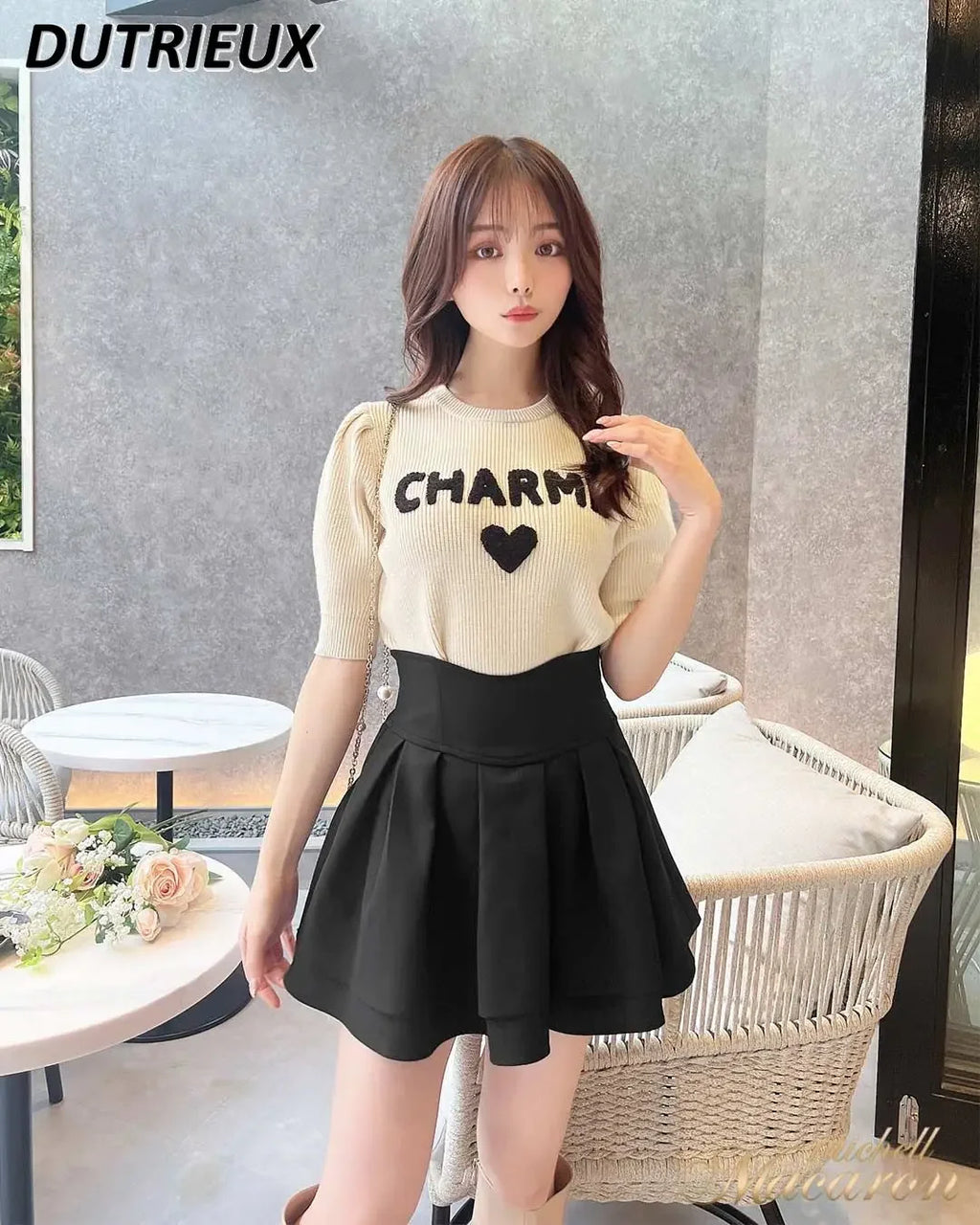 Japanese Lolita Black Skirts Women 2023 Spring Autumn New Radian Waistline Slim Short Pleated Skirt Female Mini Skirt Culottes
