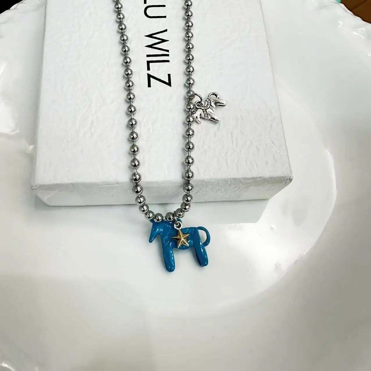 Lats White Black Green Blue Pink Color Enamel Colt Horse Pendant Necklaces For Women'S Silver Plated Alloy Beads Chain Chokers
