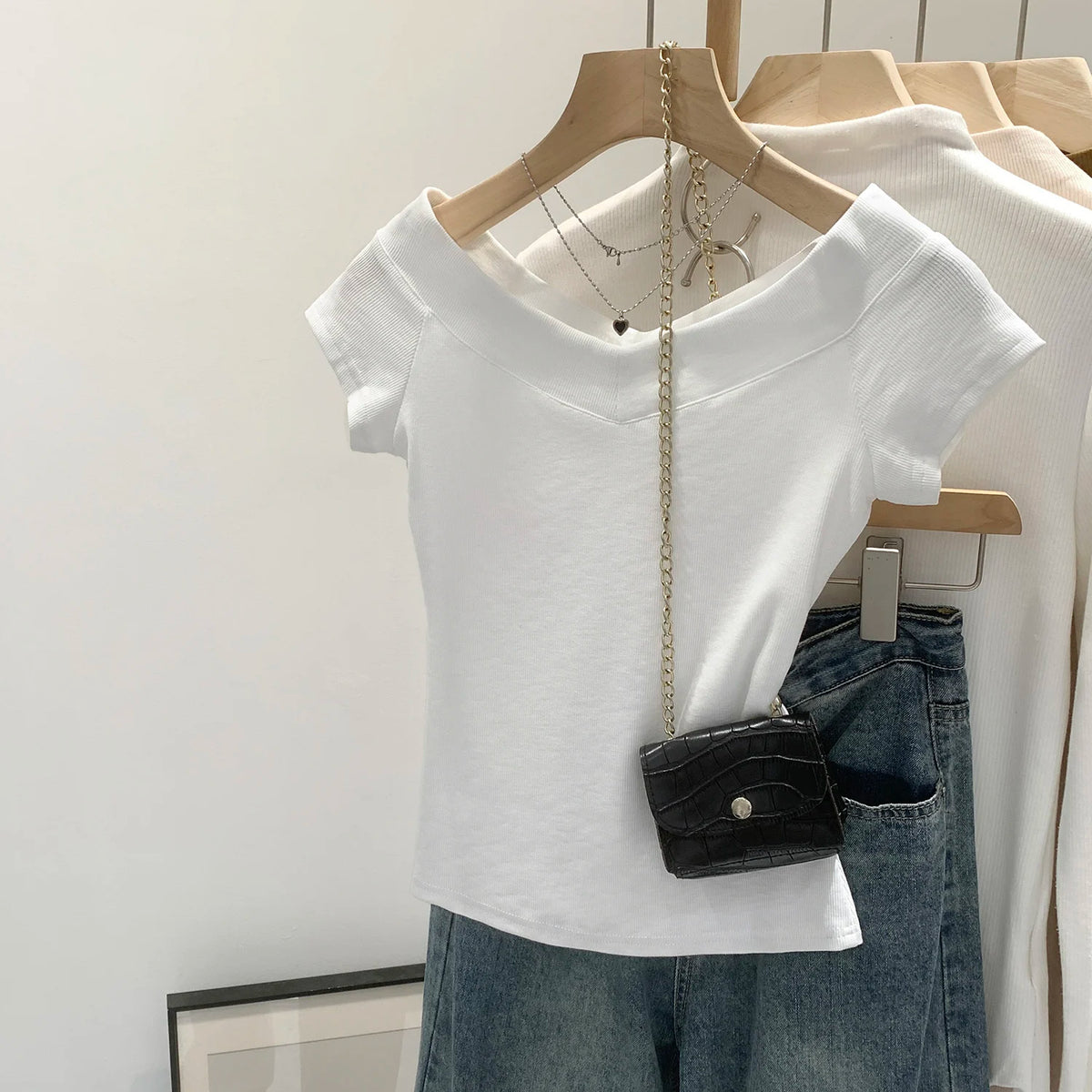 Women's One-Shoulder Short Sleeve T-Shirt - Pink Knit Backless Top