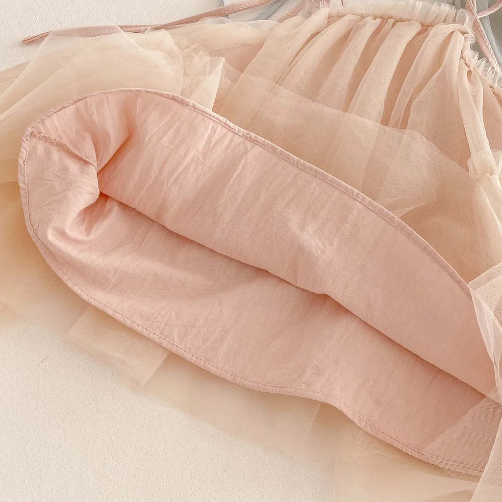 Girls ins strap dress, summer new Korean girls sweet princess dress mesh strap dress, suitable for going out
