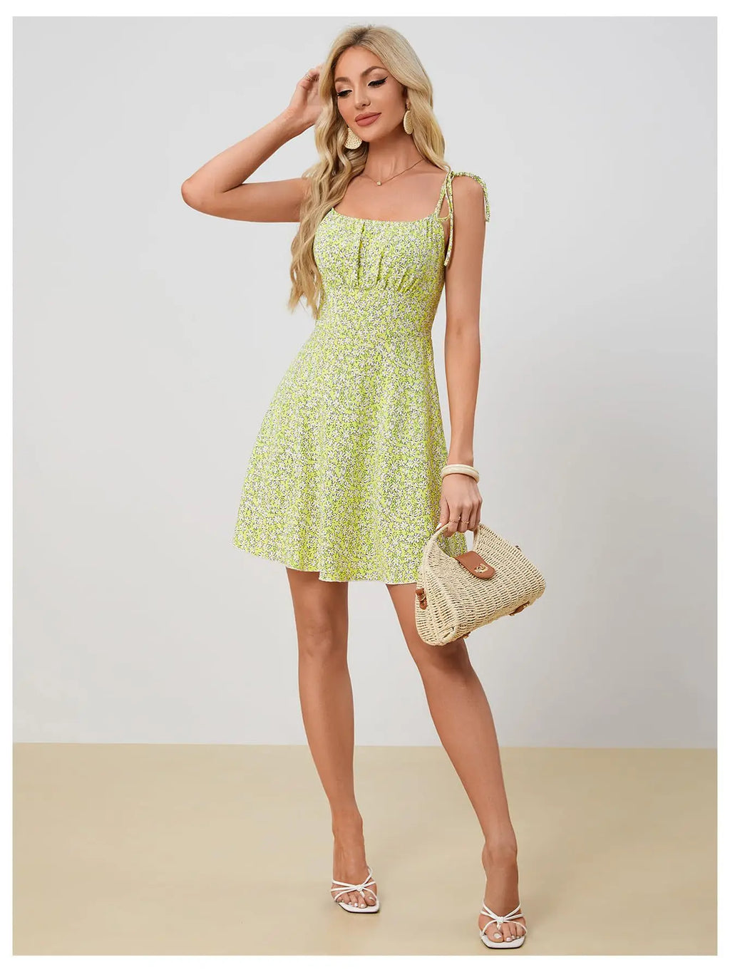 Women Sleeveless Cami Dress Floral Printed Tie Strap Square Neck Ruched Flowy Short Dress for Beach Vacation