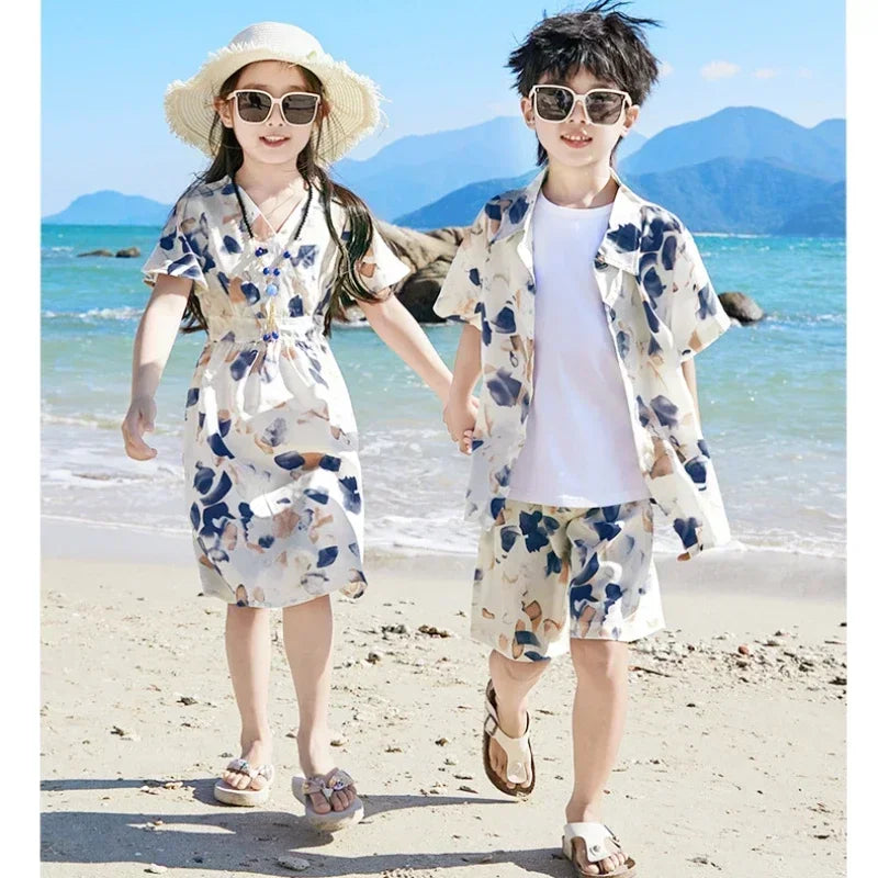 2025 Mom and Daughter Short Sleeve Dress Holiday Summer Family Vacation Look Clothes Dad and Son Shirts Two Piece Outfits Sets