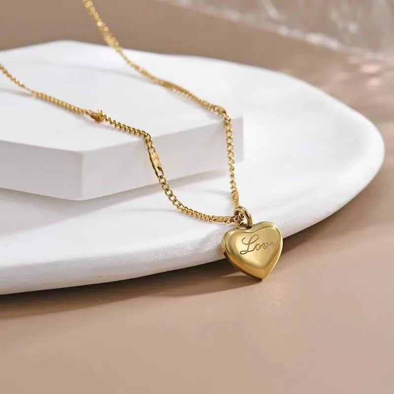 1Pcs Gold-Color Necklace Ms Fashion Peach Heart Engraved Love Collarbone Chain Holiday Gifts