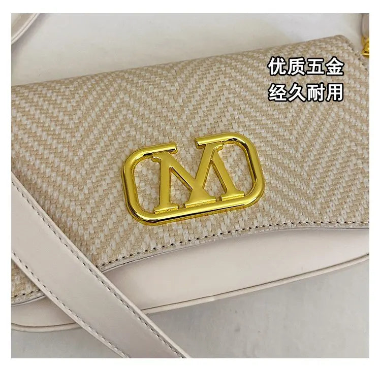 Famous Designer Crossbody Bag Trendy Letter Logo Also Serves As A Chic And Spacious Diaper Bag For Women