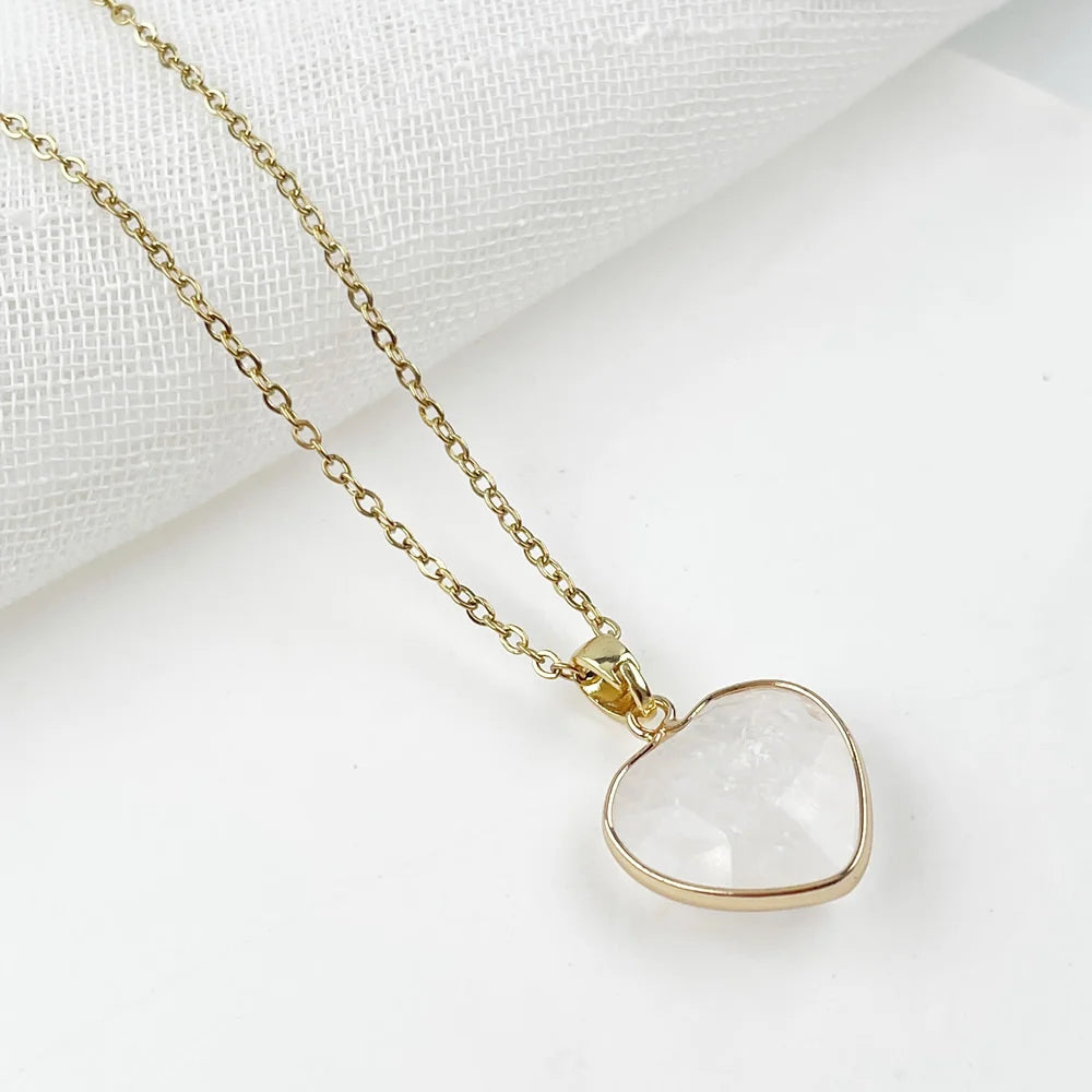 Natural Crystal Stone Heart Shaped Pendant Necklace For Women'S Stainless Steel Chain Strawberry Quartz Pendulum Choker Jewelry