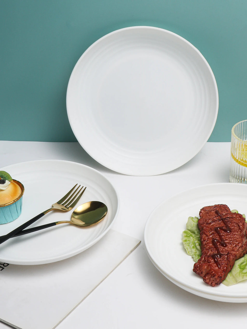 4/16pcs Plastic Plates (9 Inches in Diameter) Are Reusable and Suitable for Home Kitchens for Snacks, Desserts