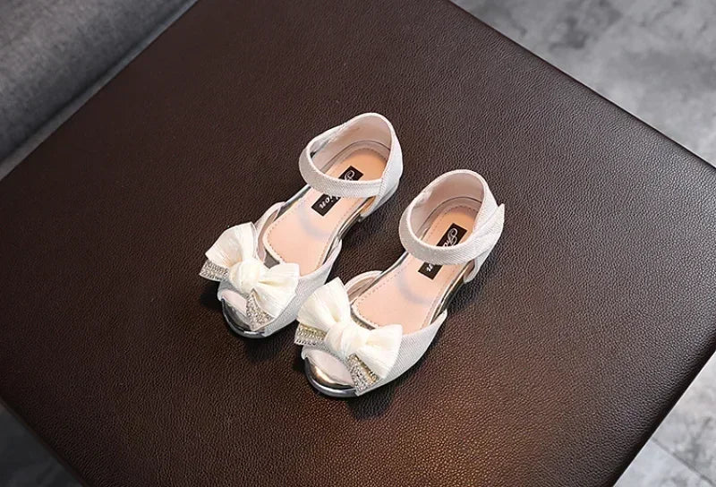 Summer New Style Children's Sandals Girls Fashion Rhinestone Flower Princess Shoes Little Girls Soft Soled Dance Shoes Girls
