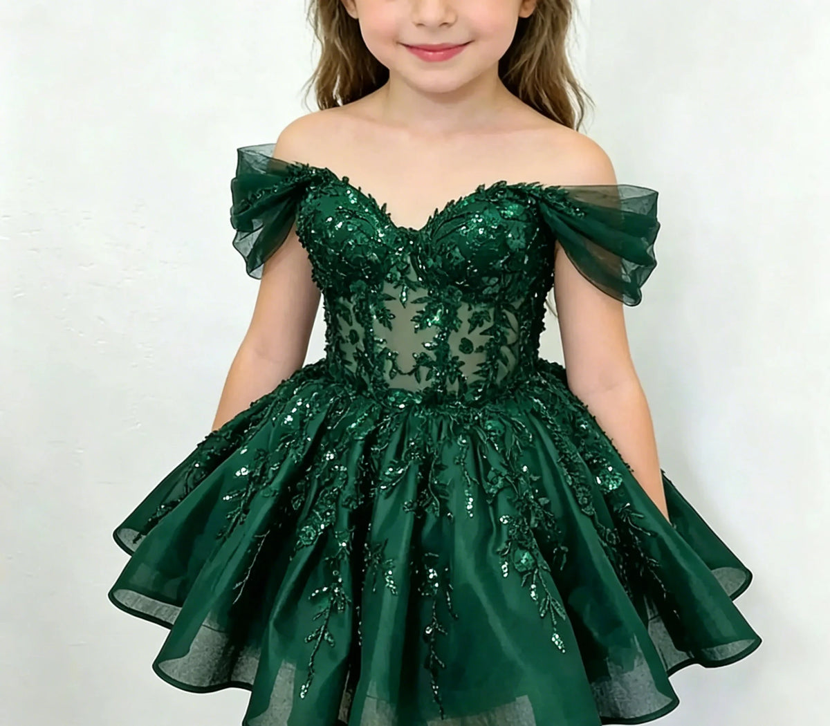 Customized Off Shoulder Black Knee Lenght Flower Girl Dress for Wedding V Neck See Through Beading Applique Bridal Gown