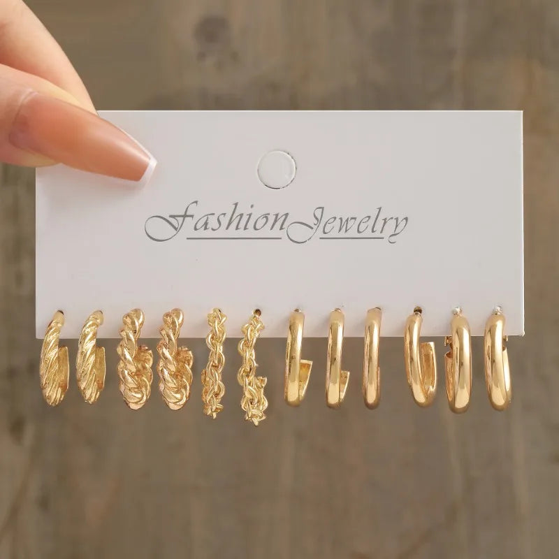 Simple C-shaped Love Teardrop Fashion Design Gold Women's Earring Set Suitable for Daily Wear
