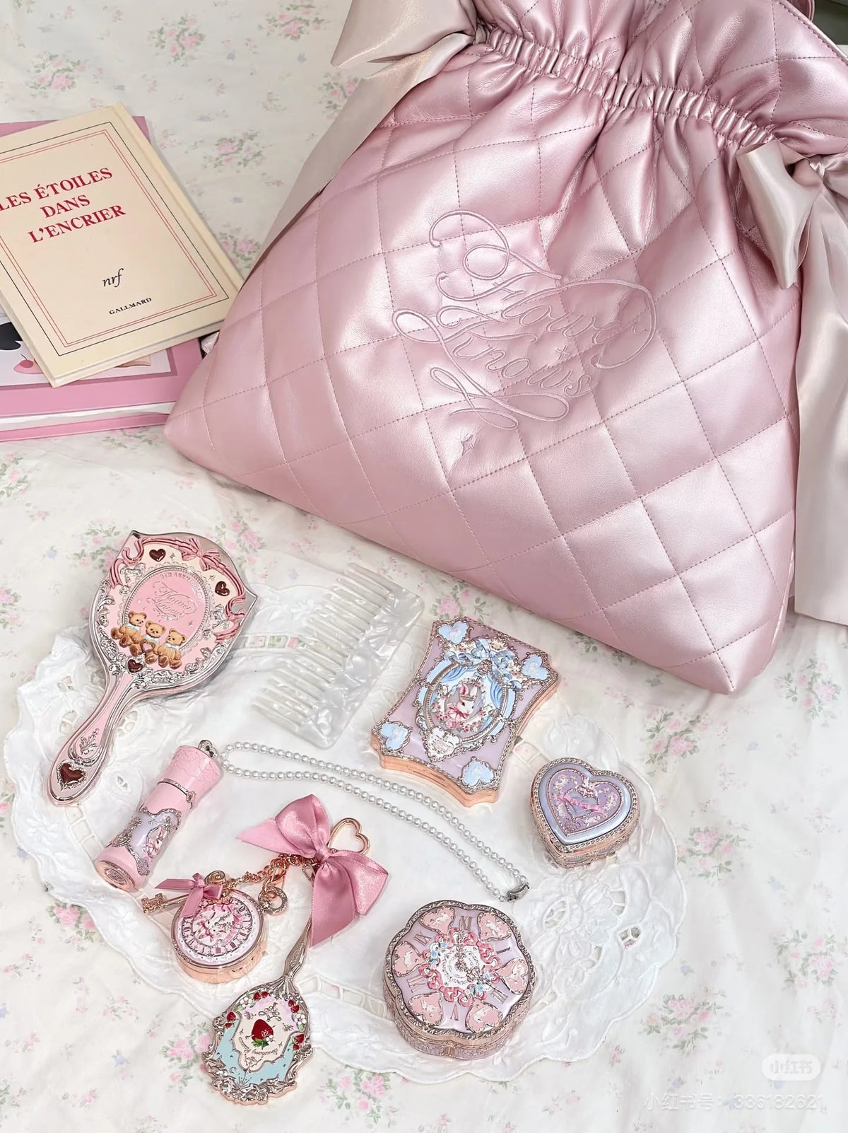 Flower Knows Strawberry Rococo Series Mini Mirror Charm Pink Lattice Handbag Limited Large Capacity Fashion Women Bag
