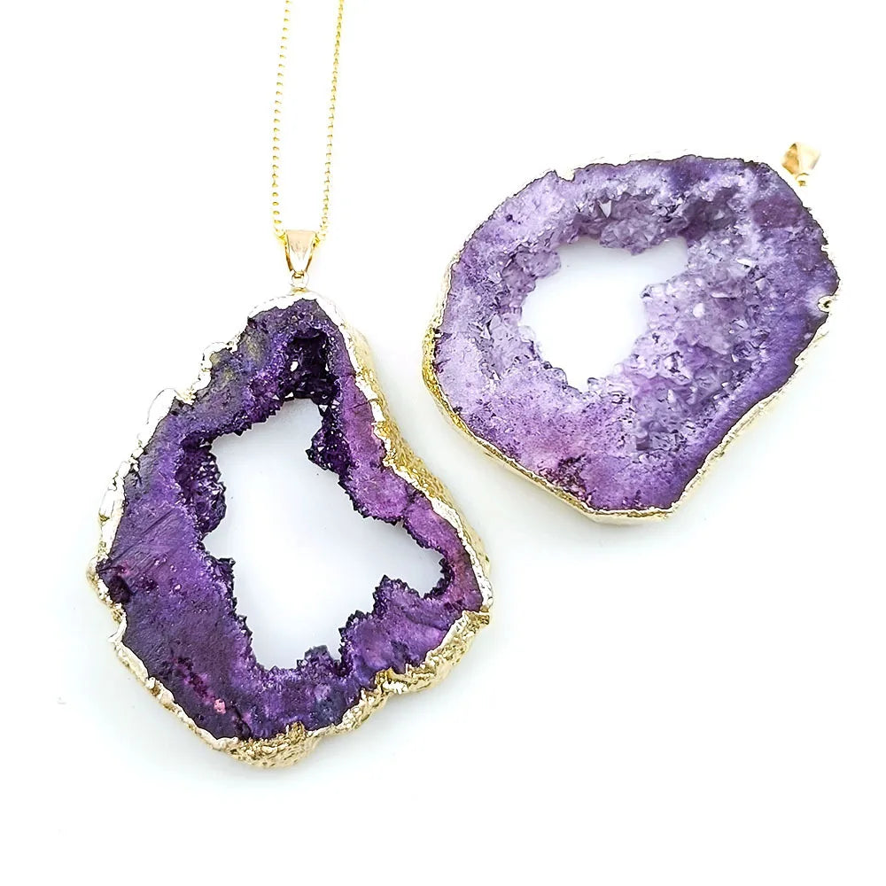 Natural Agate Slice Druzy Necklace Irregular Quartz Geode Pendant Necklace with Gold Plated Edge Crystal Stone Jewelry for Women