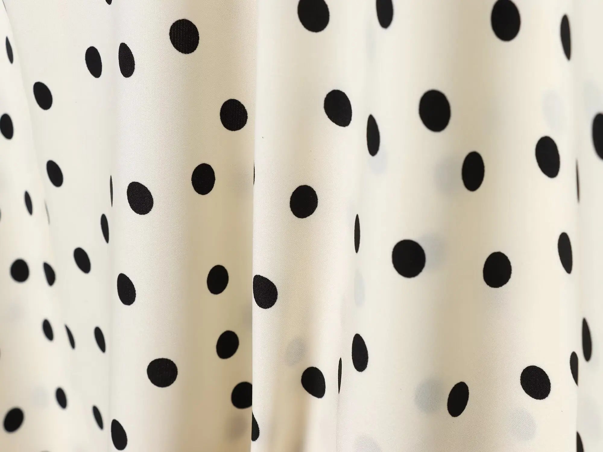 2026 Summer New Women's Fashion Sleeveless Waist-Slimming Polka Dot Print Vest Dress Vacation Style Camisole Mid-Length Dress