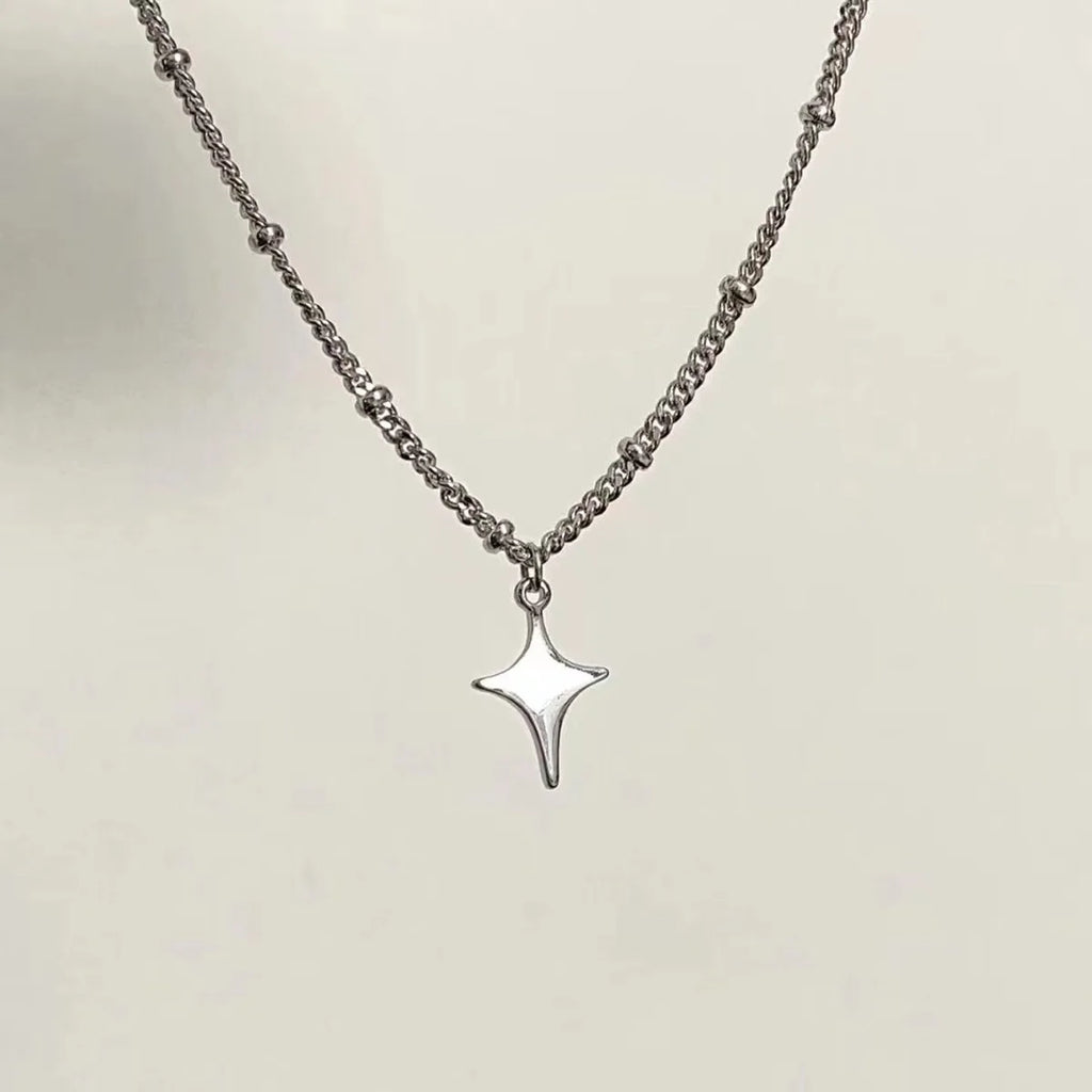 Trendy Vintage Necklace Women'S Men'S Fashion Necklace Hollow Choker Pendant Neck Jewelry Accessories Chain