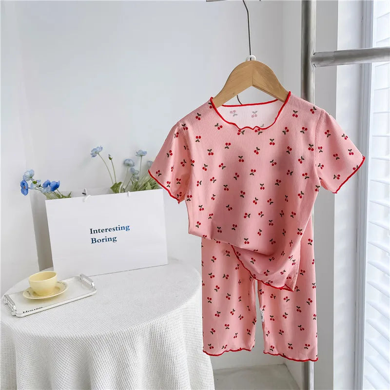 Girls' 2-Piece Summer Outfit Set - Short Sleeve T-Shirt and Shorts