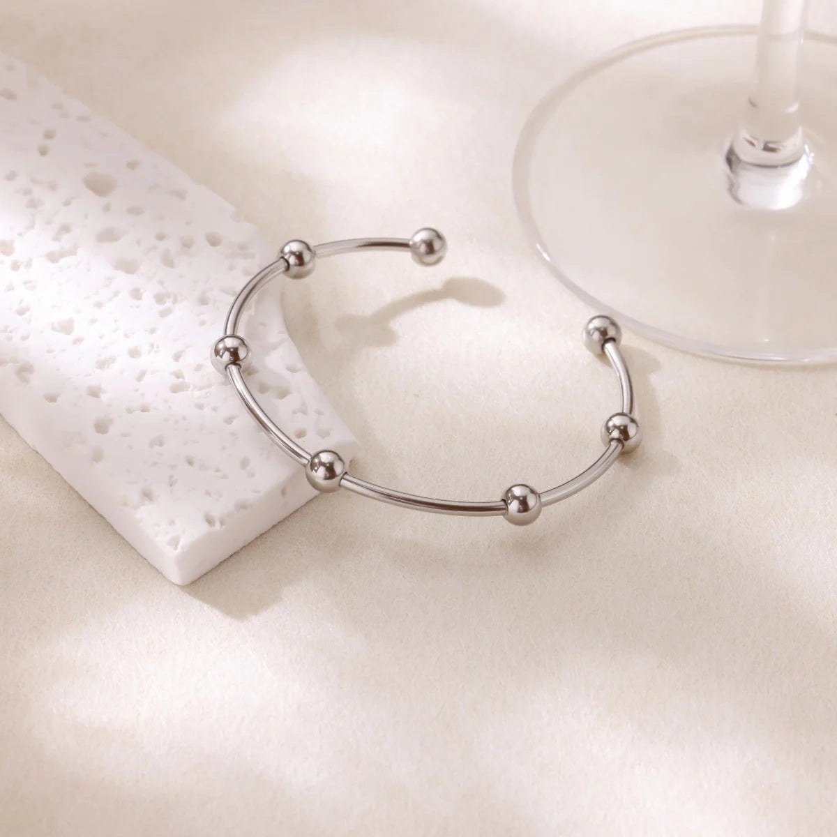 Stainless Steel Wide Bangles For Women'S Luxury Gold Color Chunky Flower Cuff Bangle Bracelet Femme Vintage Wedding Jewelry Gifts