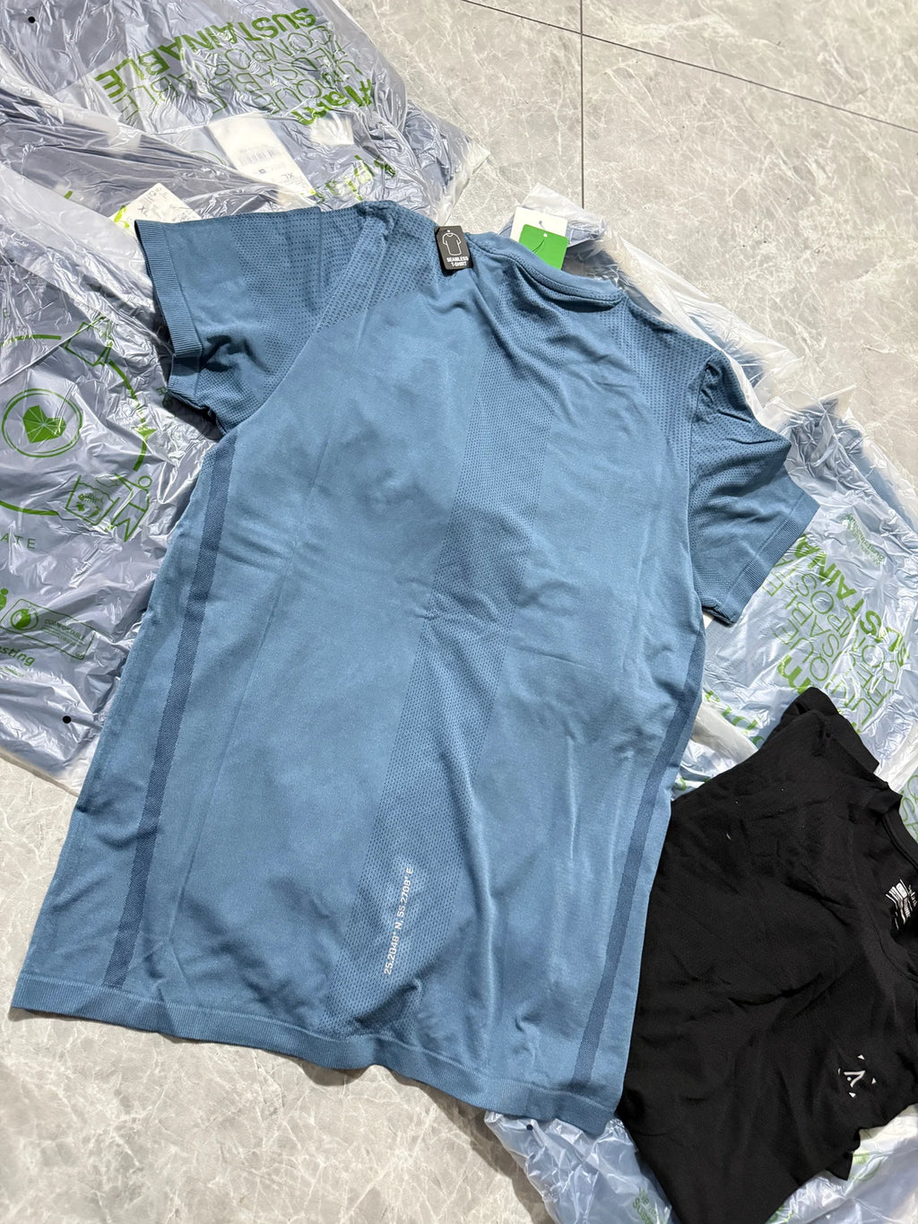 Outdoor Sports Men's T-Shirt Quick Dry Anti-Sweat Reflective Laser Perforated Short Sleeve Ultra Light Breathable Comfortable