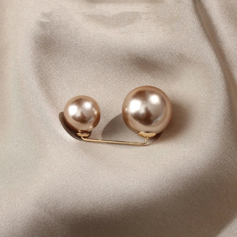 4Pcs/set Women Fashion Tightening Waistband Pin Double Pearl Brooches Metal Lapel Pin Brooch Pins Sweater Shirt Cardigan Brooch