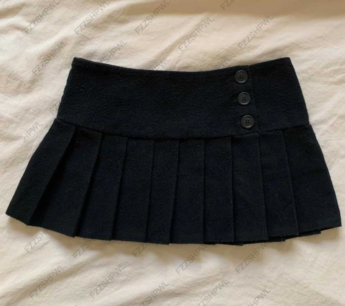 Gothic punk Low waist pleated Mini skirt women black ruffle metal buckle streetwear summer Aesthetic hotsweet Woman's Clothing