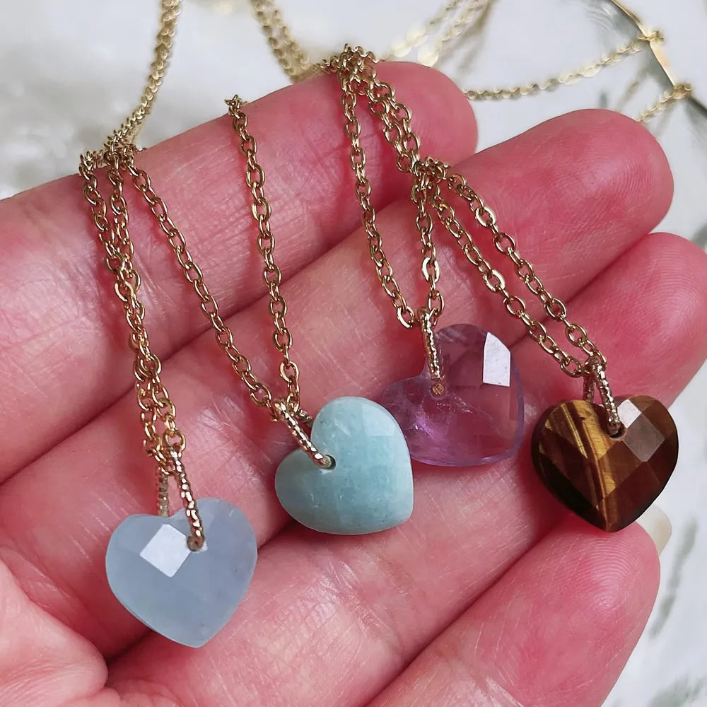 Korean Fashion Real Natural Crystal Stone Pendant Necklace Minimalist Jewelry Mini Small Heart Pendulum Steel Chain Women Choker
