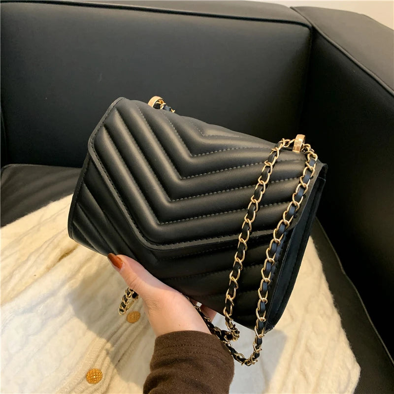 Fashionable Elegant Argyle Quilted Small Square Bag Woven Chain Magnetic Suction Buckle Diagonal Cross Bag Commuter Shoulder Bag
