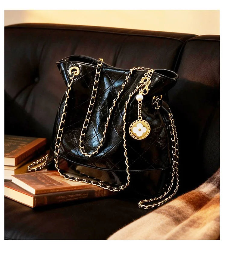 Elegant Korean Minimalist Bucket Bag Shoulder Crossbody Underarm Bag Design Sensation Luxury Fashion City Simple Style PU Mat...