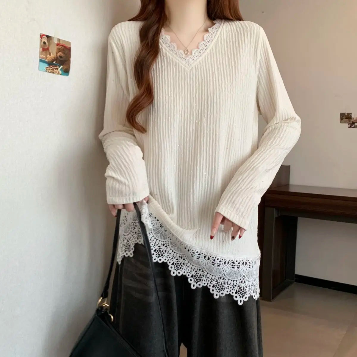 Lace Splicing Long Sleeve T-shirt Female Loose Slimming V-Neck Top