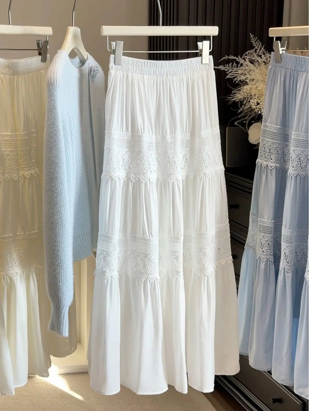 French Gentle Style Lace Splicing High Waist Casual Half Skirt Women Early Spring New Slimming Cake Skirt Style Cotton Blend