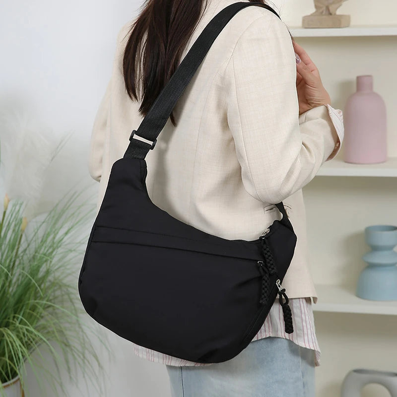Trendy and Fashionable Women's Single-Shoulder Crossbody Fabric Bag, Versatile and Elegant, Large Capacity, Suitable for Daily Wear, Shopping, and Work