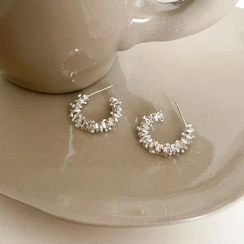 Irregular Silver Dust Earrings Women's Niche Design Luxury Feel Studs Fashionable Geometric Alloy Ear Jewelry