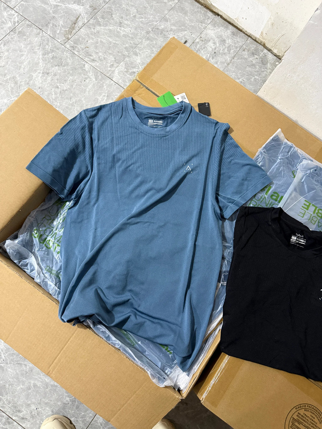 Outdoor Sports Men's T-Shirt Quick Dry Anti-Sweat Reflective Laser Perforated Short Sleeve Ultra Light Breathable Comfortable