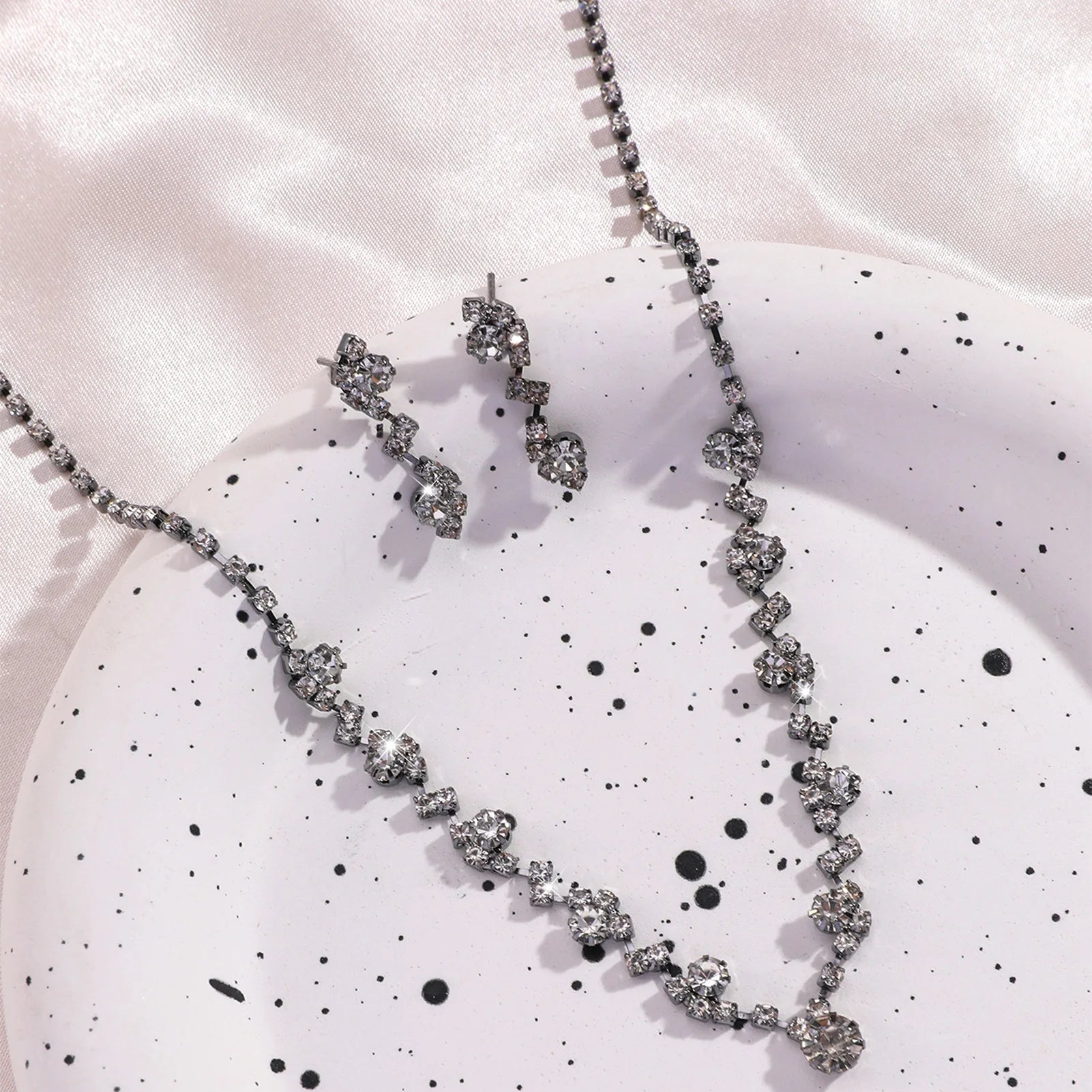 Women'S Fashion Necklace Earrings Set Rhinestone Wedding Accessories Bridal Lady Dangle Earring Pendant Elegant Jewellery Sets