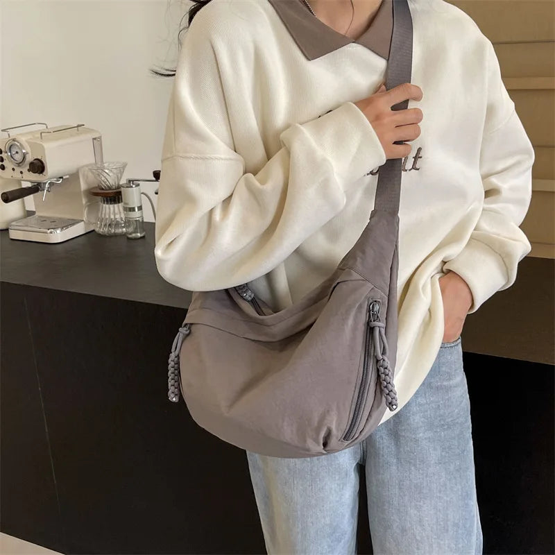 Nylon Fabric Shoulder Bag New High Capacity Women's Crossbody Messenger Bag Leisure Versatile Shoulder Hobos Bag