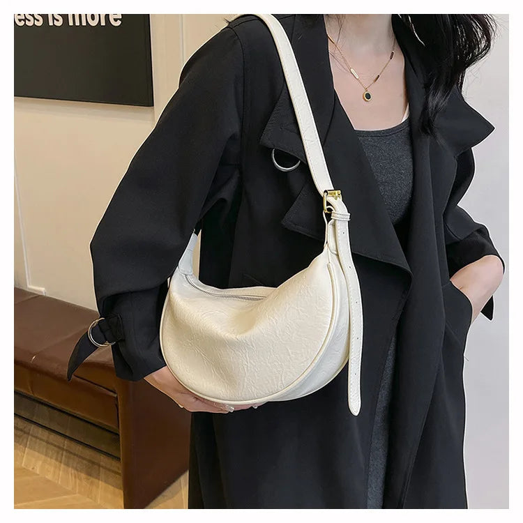 Women Vintage Soft Leather Dumpling Bag Fashion Adjustable Strap Crossbody Bag Large Capacity Crescent Shoulder Purse for Daily