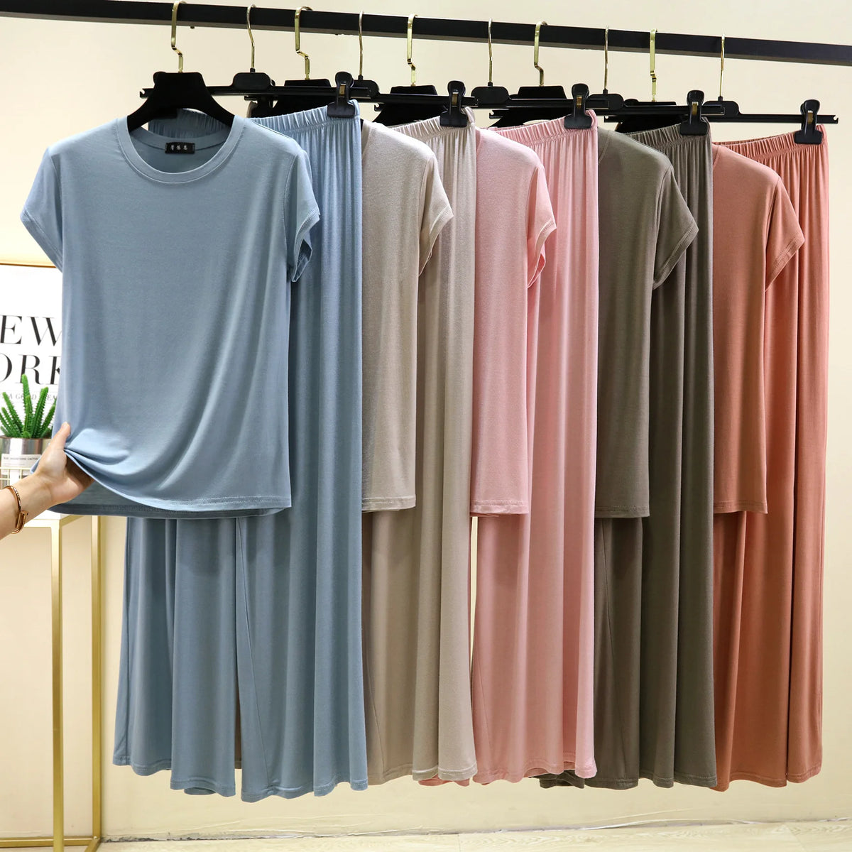 Women's Plus Size Pajama Set - Short Sleeve T-Shirt & Wide Leg Pants
