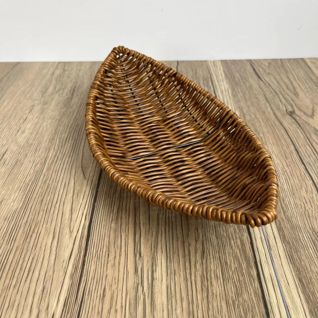 Leaf Shape Bread Display Fruit Dish Baskets Leaf Rattan Weaving Basket Serving Storage Bowls for Family Friend Neighbor Gift